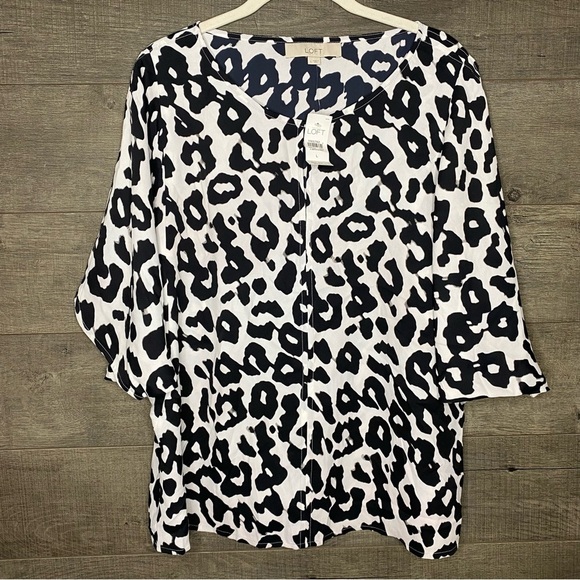LOFT Animal Print Blouse New With Tags Size Large - Picture 1 of 8